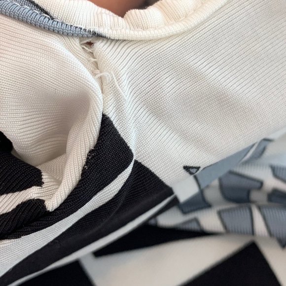 AUDREY MAI GRAY WHITE PRINT BELTED DRESS SIZE SMALL - Picture 8 of 9